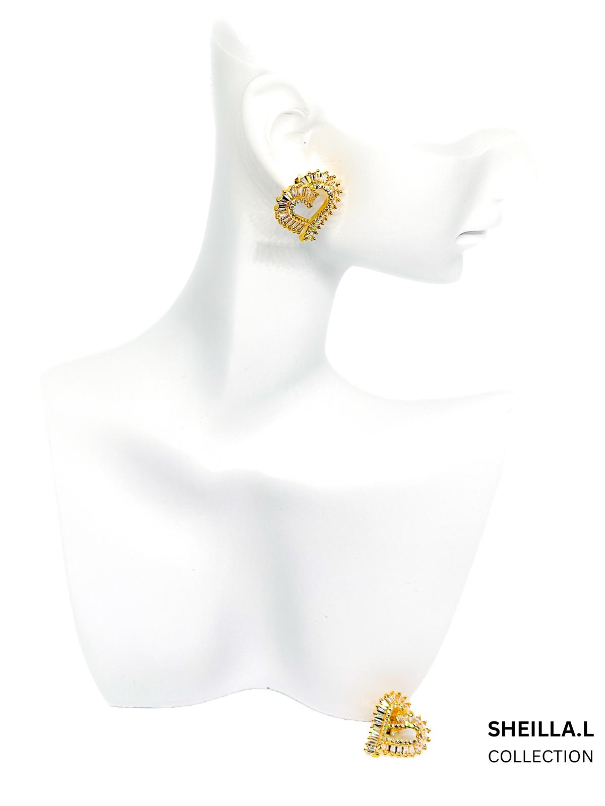 18k Gold Petite Heart Earrings