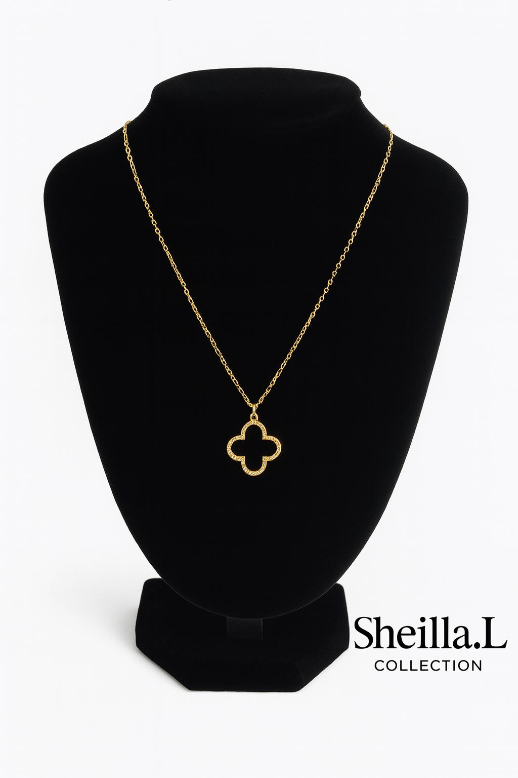 18k Gold Clover Outline Necklace