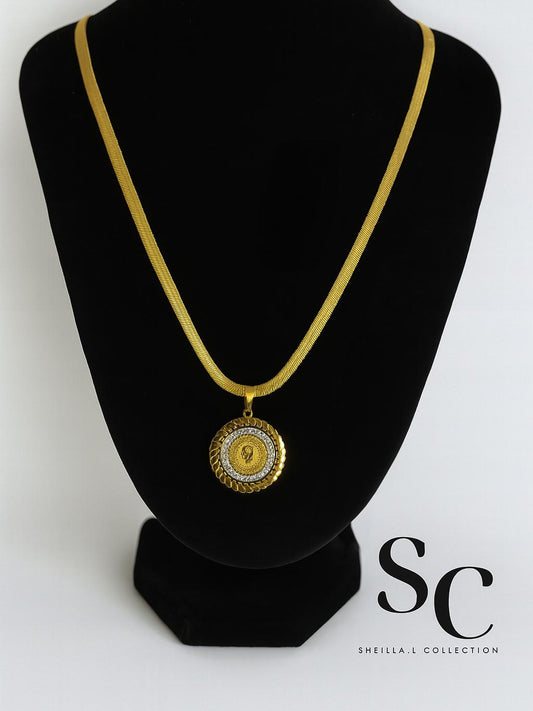 18k Gold Medallion Necklace