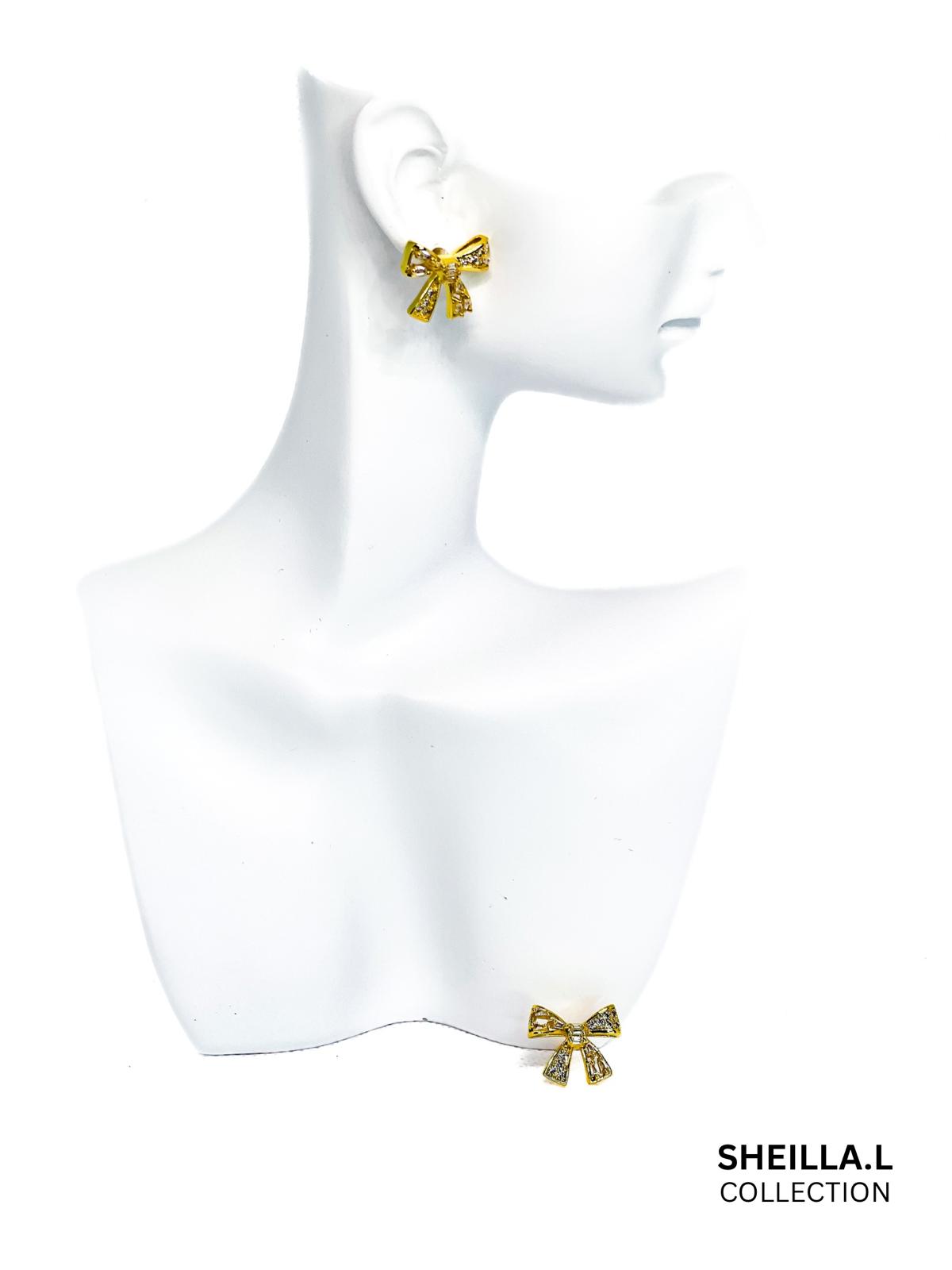 18k Gold Bow Stud Earrings