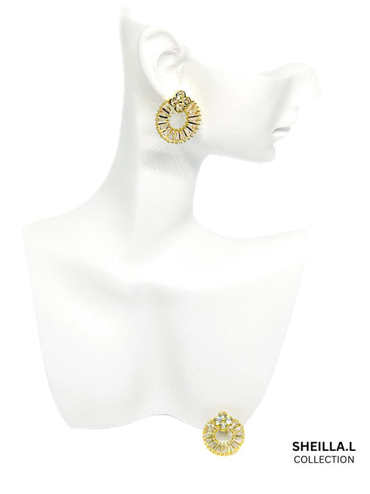 Sunburst Crystal Stud Earrings – 18K Gold Stainless Steel
