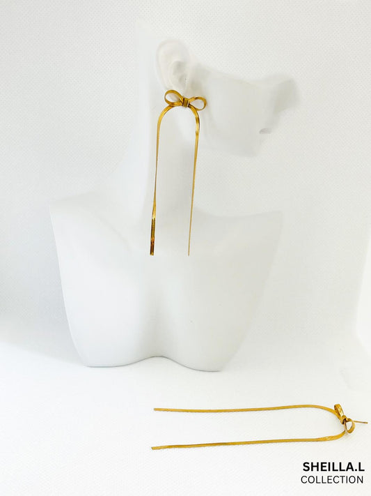 18k Gold Ribbon Drop Earrings